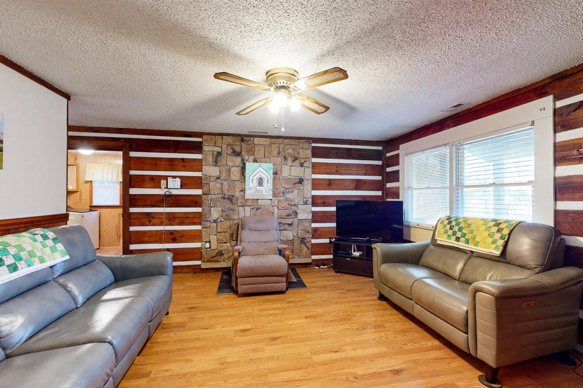2 Bed 2 Bath Vacation Home In Whittier II Exterior foto